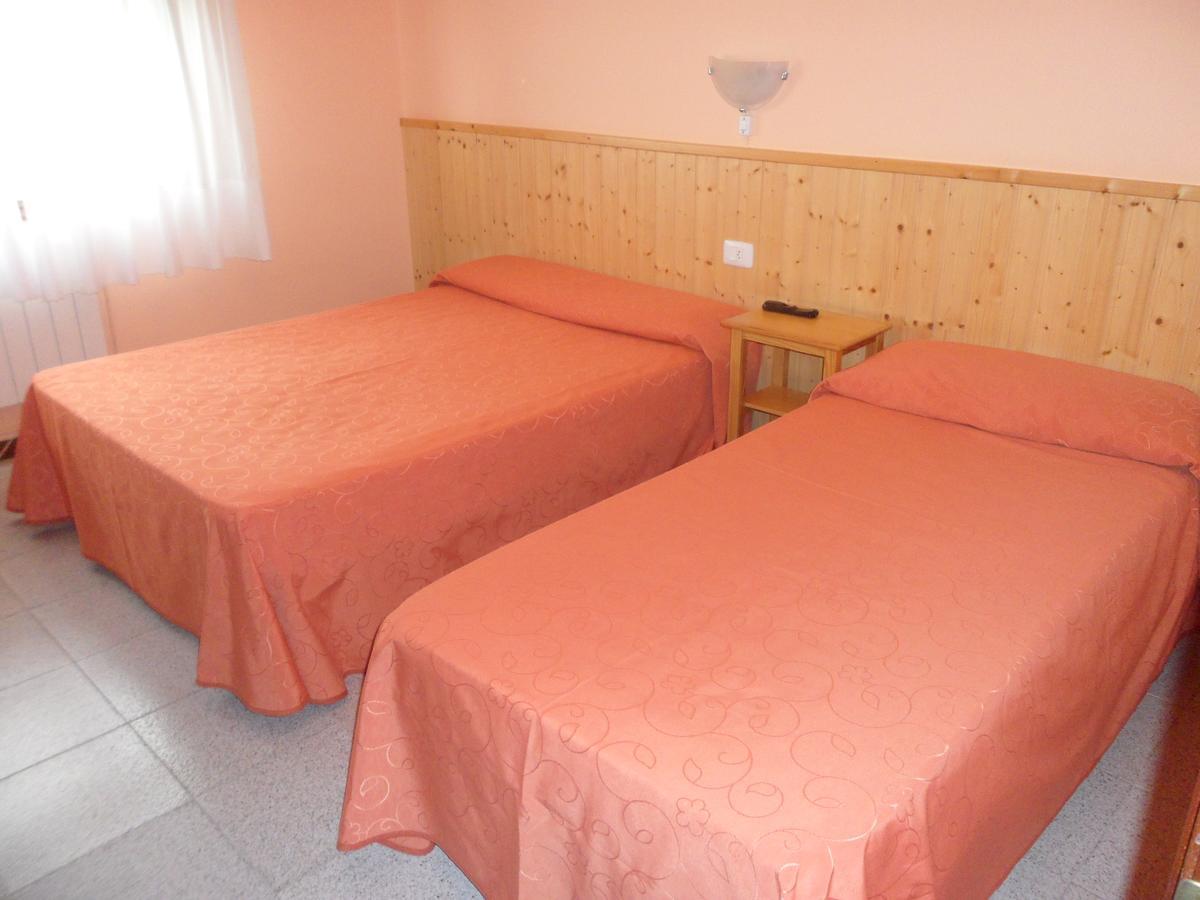 Hostal Alce 호텔 Nigrán 외부 사진